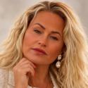 Mena80, Female, 46 years old